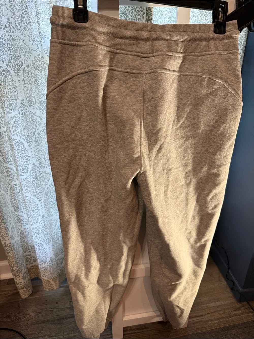 lululemon womens Light Gray Jogger Sweatpants size xl